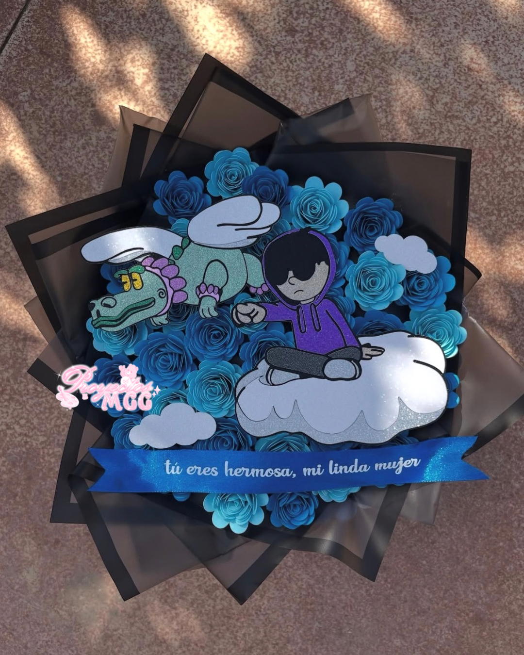 Junior H Música Paper Flower Bouquet