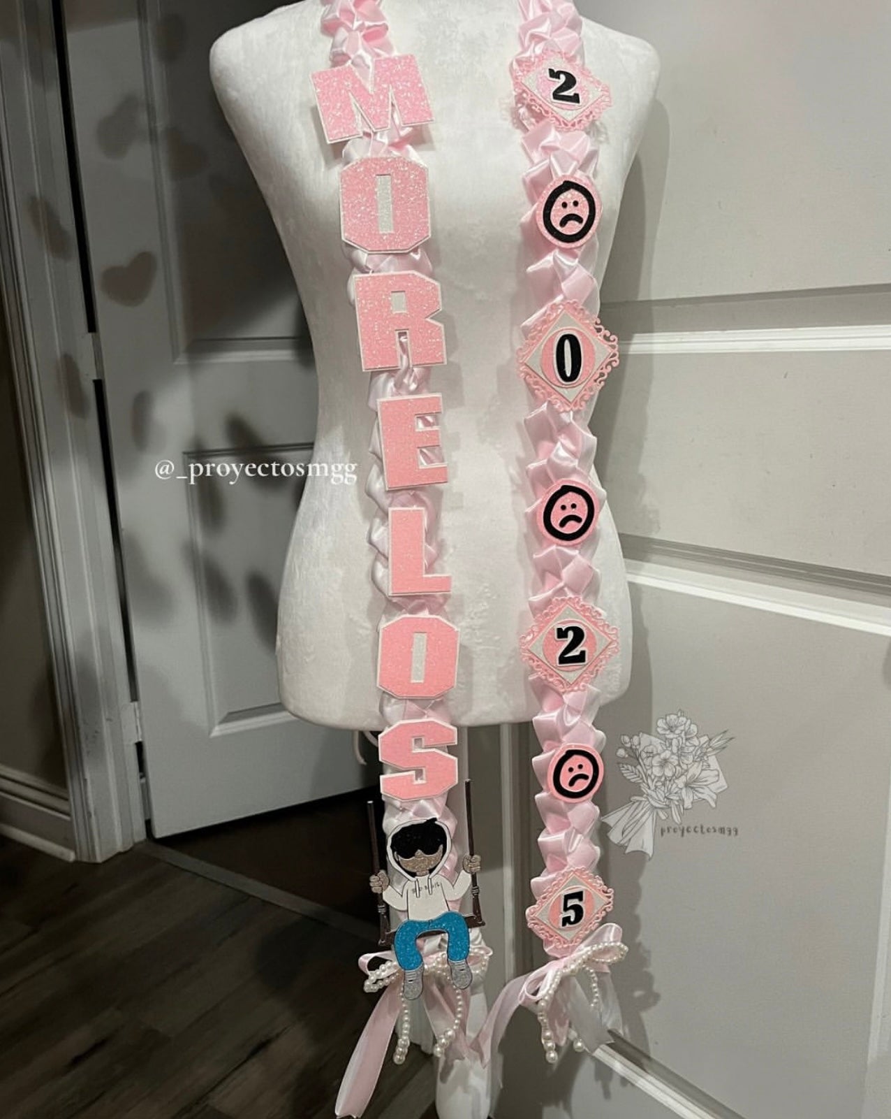 Junior H Pink Grad Lei
